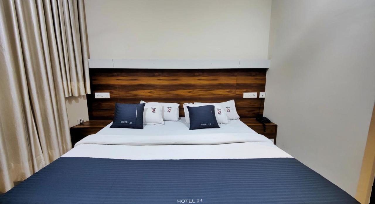 Hotel 21 Next To Chd Railway Station Chandigarh Ngoại thất bức ảnh