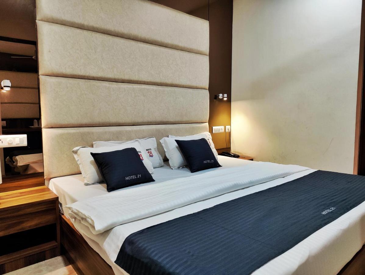 Hotel 21 Next To Chd Railway Station Chandigarh Ngoại thất bức ảnh