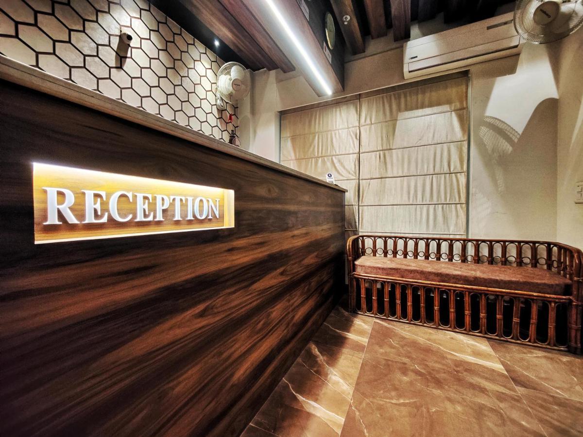 Hotel 21 Next To Chd Railway Station Chandigarh Ngoại thất bức ảnh