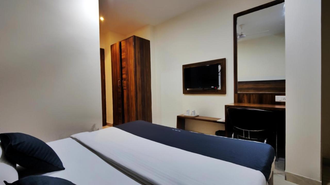 Hotel 21 Next To Chd Railway Station Chandigarh Ngoại thất bức ảnh